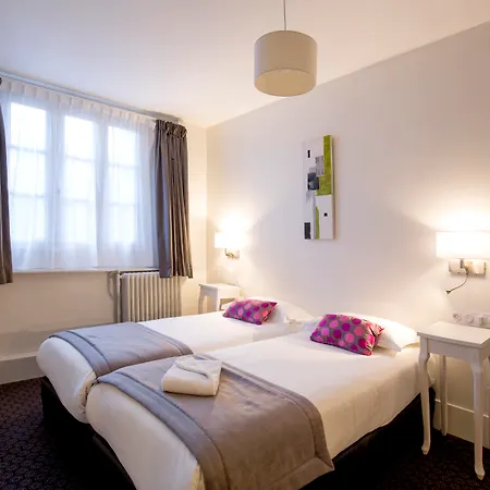 Hotel Raymond 4 3*