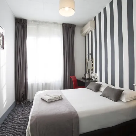Hotel Raymond 4 3*