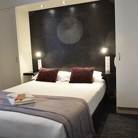 Hotel Raymond 4 3*