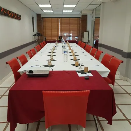 雷蒙德4号图卢兹酒店 酒店 圖盧茲